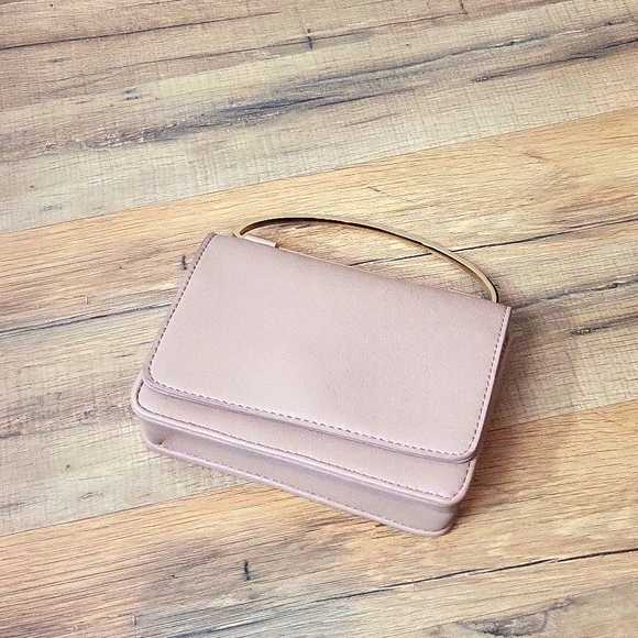 MADISON WEST Mauve/Tan Mini to Convertible Chain Crossbody Bag - Picture 2 of 15